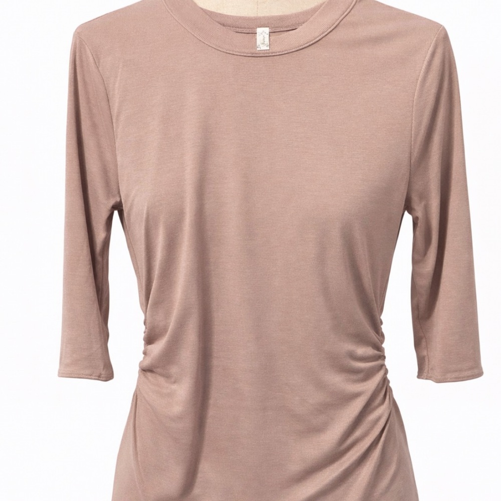 NWT 🪷Free People Taupe 3/4 Sleeve Ruched Side Tee
